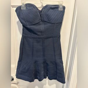 Bodycon strapless dress